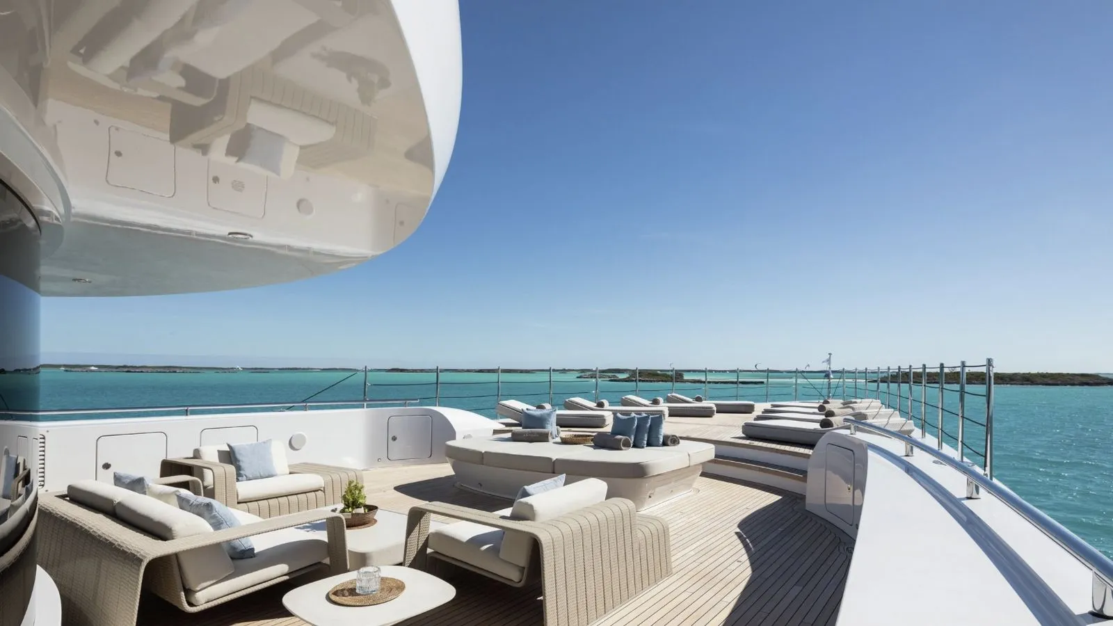 ARTISAN sun deck lounge area