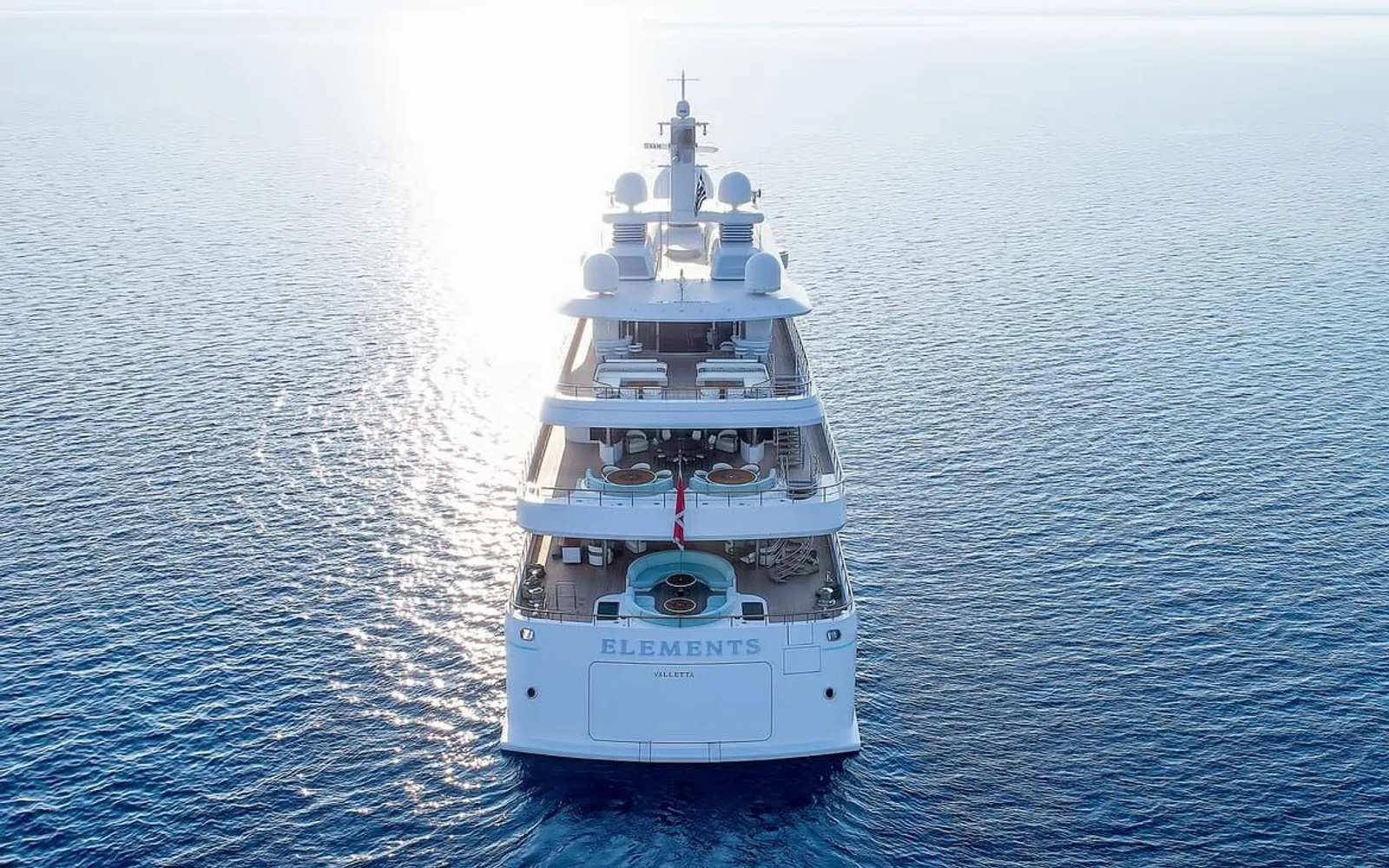 ELEMENTS main salon interior